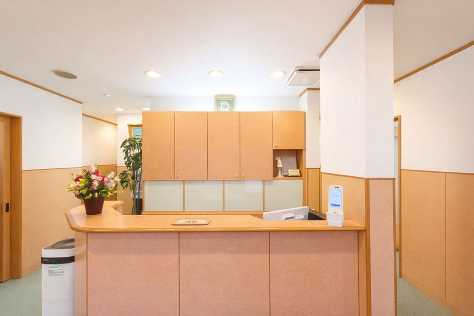 明るめの受付写真